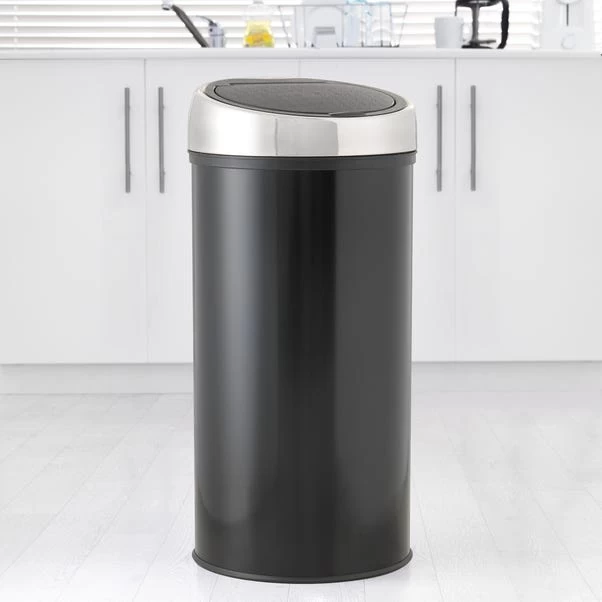 Spectrum Black 30 Litre Top Press Bin 3 Spectrum Black 30 Litre Top Press Bin