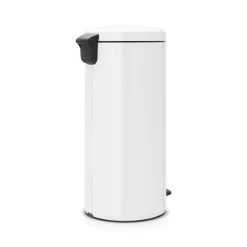 Brabantia NewIcon 30L White Pedal Bin 7 Brabantia NewIcon 30L White Pedal Bin -Comfortable Home 30637633 alt02